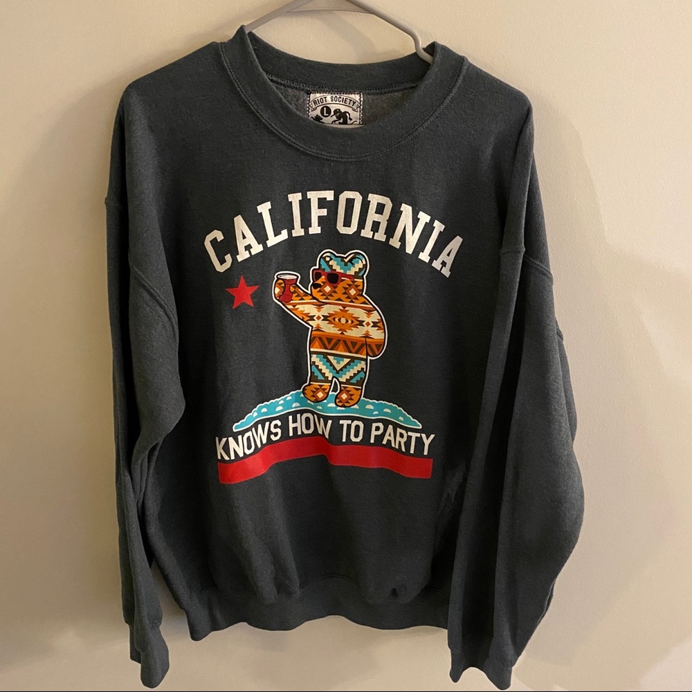 RIOT SOCIETY CREWNECK